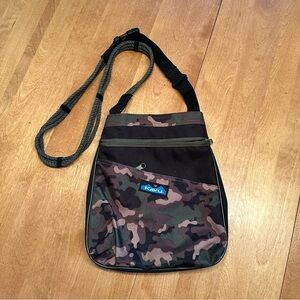 Kavu Green and Brown Camo Messenger Bag